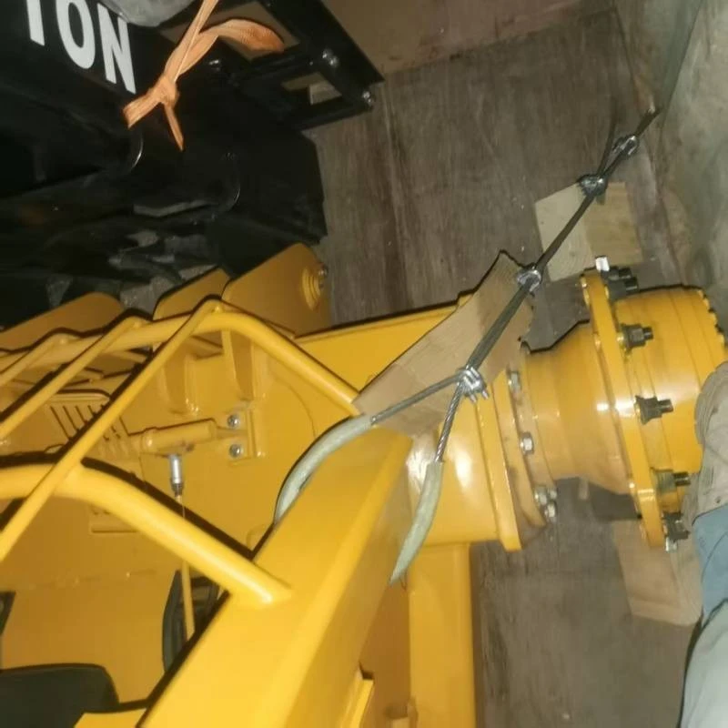2.5-Ton 3-Wheel Rough Terrain Forklift Supplier