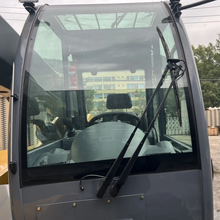 front glass and windshield of 2.5 ton telehandler cab front glass and windshield of 2.5 ton telehandler cab