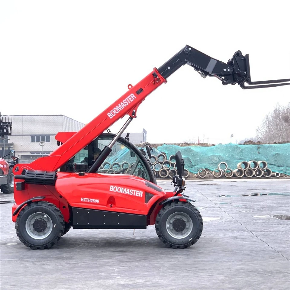 2.5 ton 4WD telescopic handler with raised pallet forks 2.5 ton 4WD telescopic handler with raised pallet forks