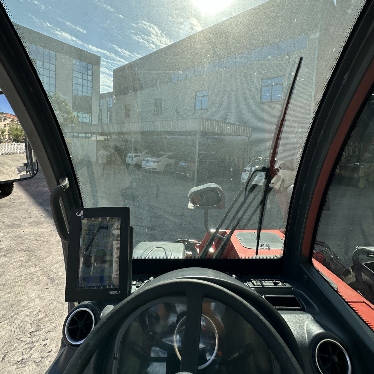 4 T 10 m Telescopic Handler