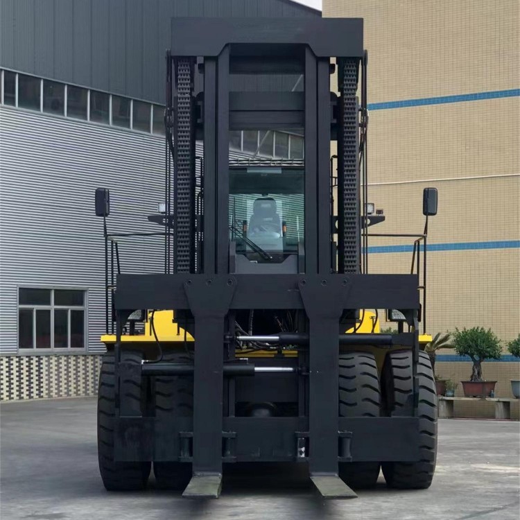 40 Ton Forklift