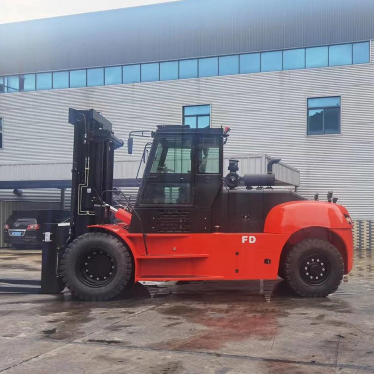 16 Ton Forklift for cargo handling