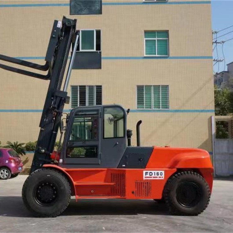 16 Ton Forklift Option ECH Attachment