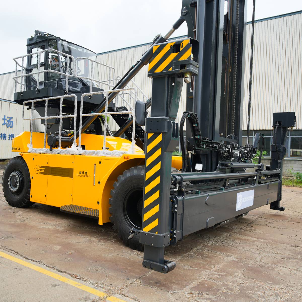 9-Ton Diesel Empty Container Handler Supplier 9-Ton Diesel Empty Container Handler Supplier