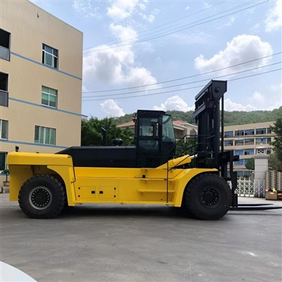 45 Ton Forklift